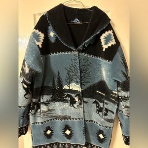 Denali fleece reversible jacket with Horse, Mountain themed Size L